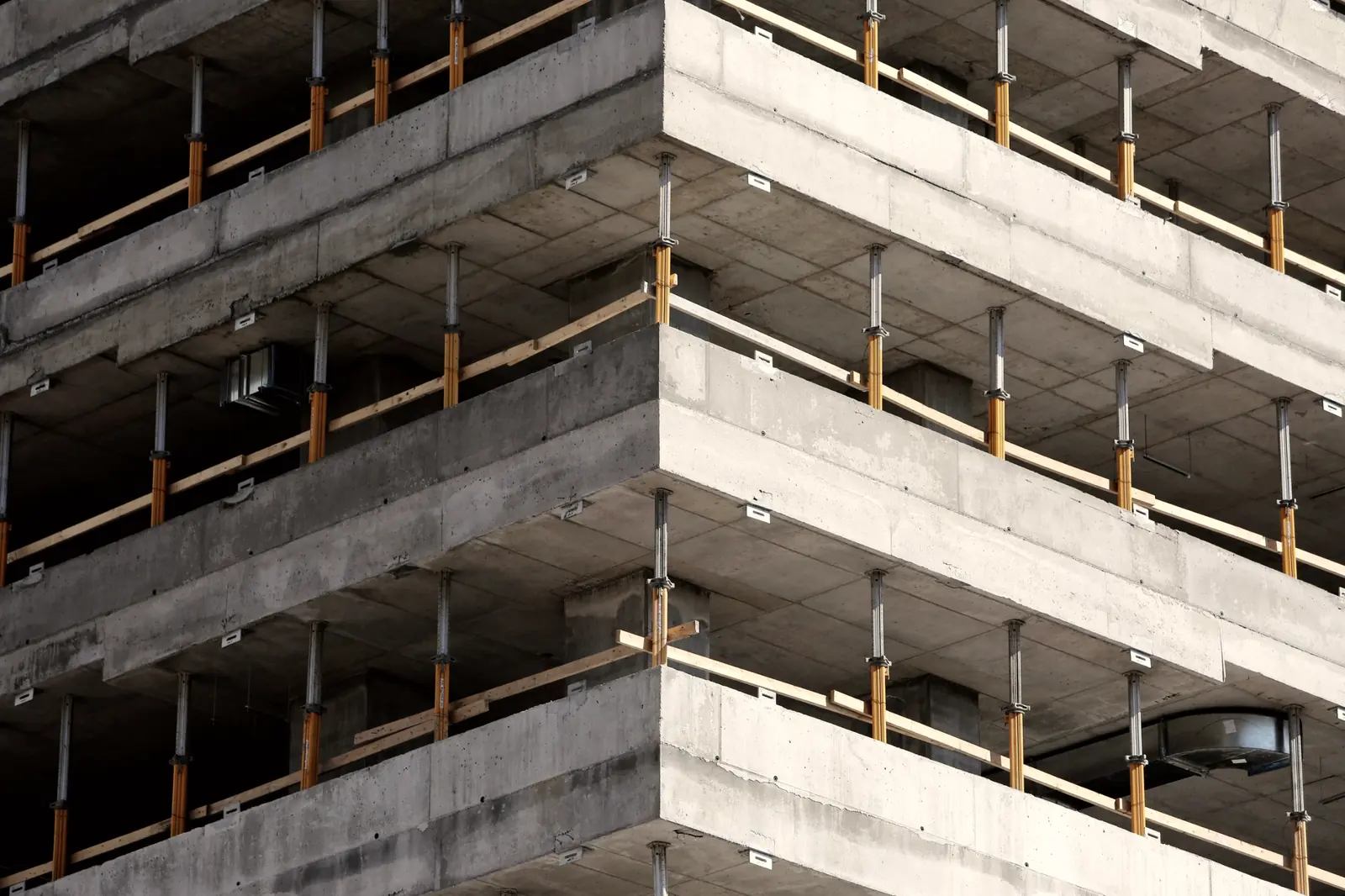 Estructura de concreto en proceso constructivo